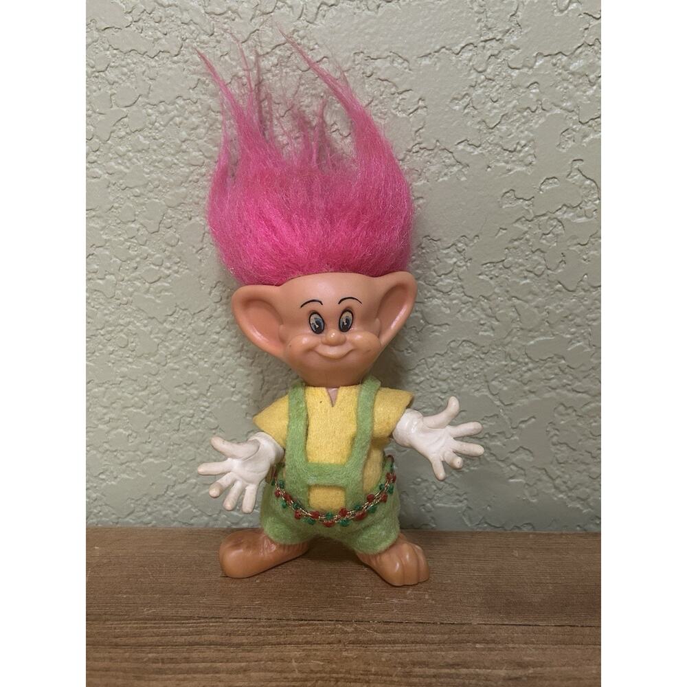 VTG 1973 Royalty Industries Hobbit Troll Doll Pink Hair Yellow & Green Outfit